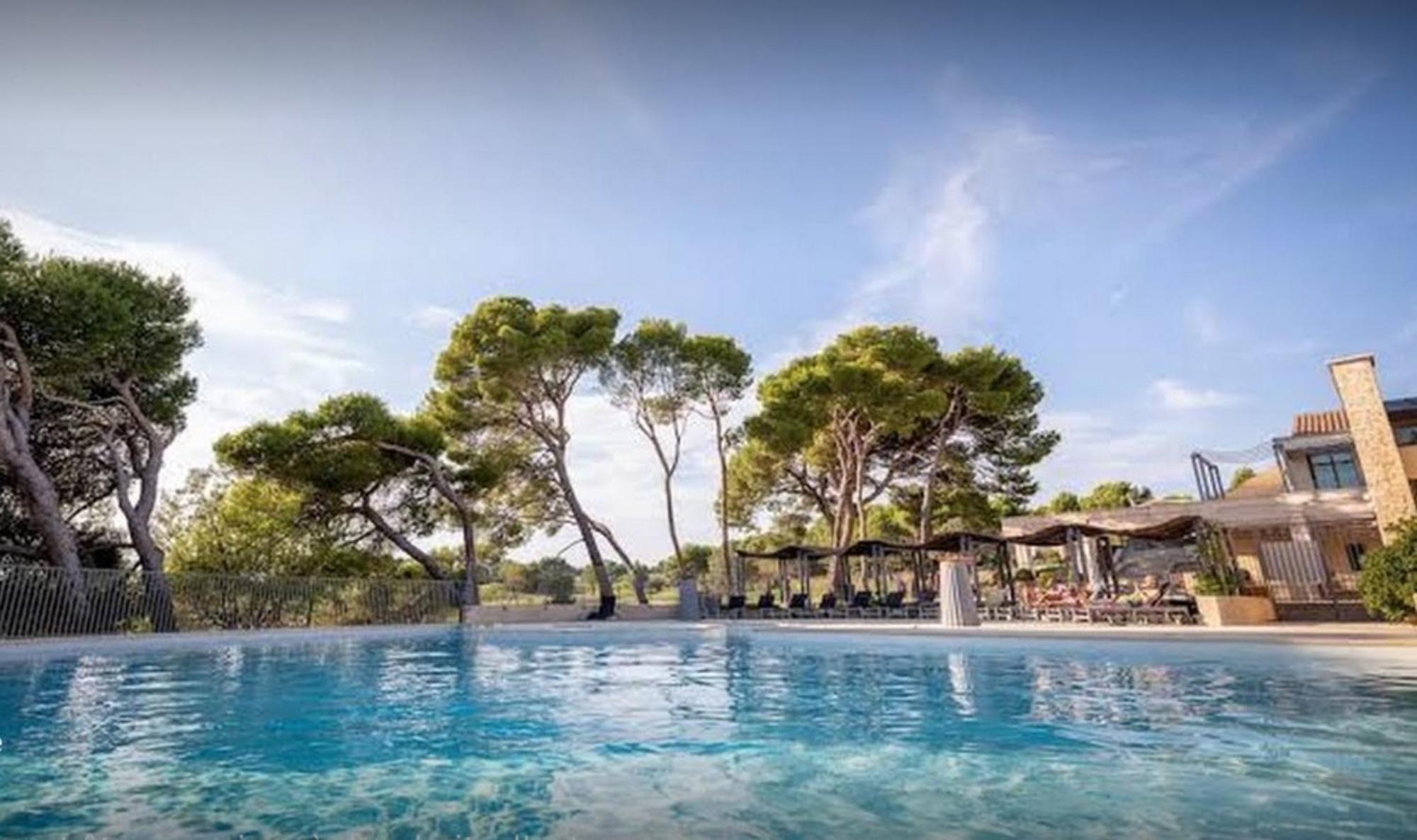 La Perle Du Golf -Magnifique Vue Clim Linge Golf Saumane 6P Piscine Tennis Ruang foto