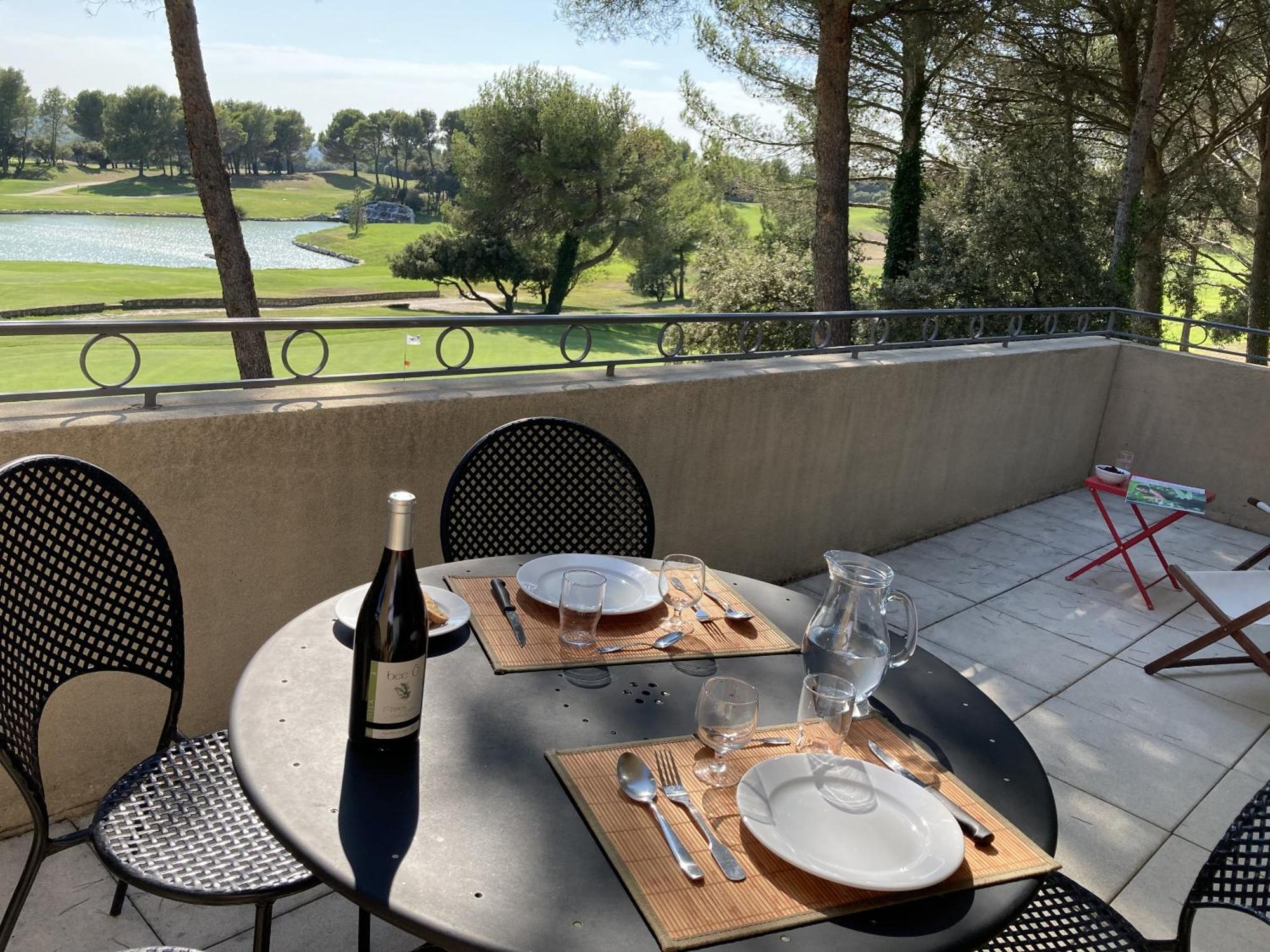 La Perle Du Golf -Magnifique Vue Clim Linge Golf Saumane 6P Piscine Tennis Ruang foto