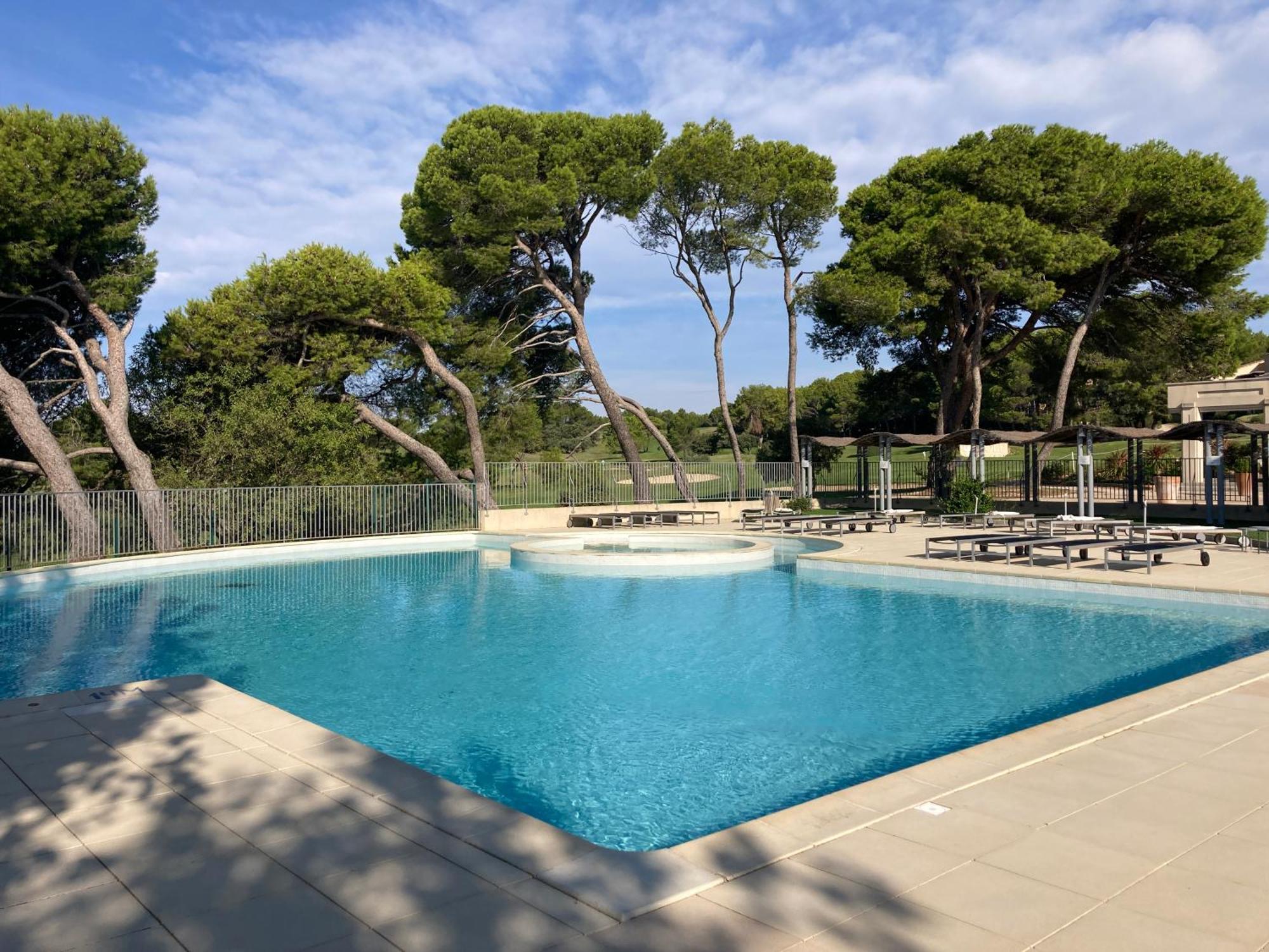La Perle Du Golf -Magnifique Vue Clim Linge Golf Saumane 6P Piscine Tennis Bagian luar foto